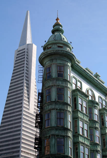 istock Old and modern in San Francisco 172144090
