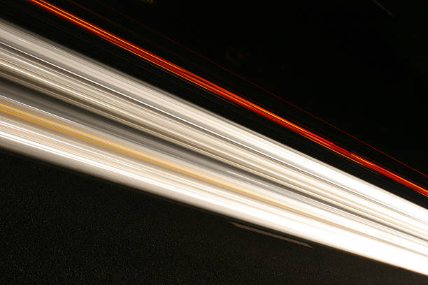 velocità della luce - rush hour flash foto e immagini stock