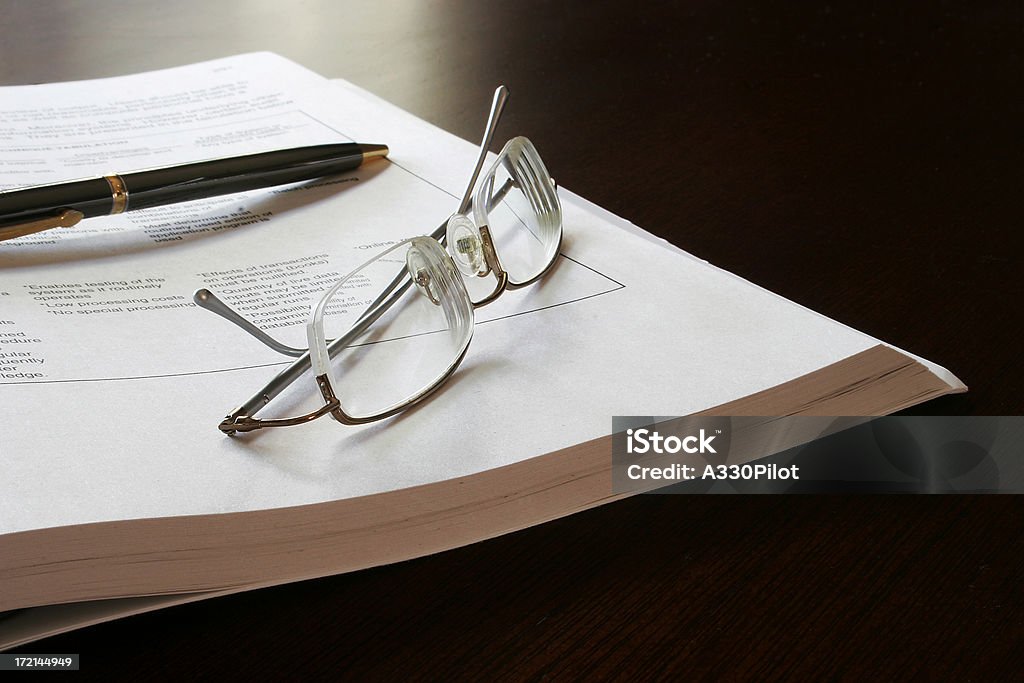 Business Konzept, Gläser und Stift - Lizenzfrei Arbeitszimmer Stock-Foto