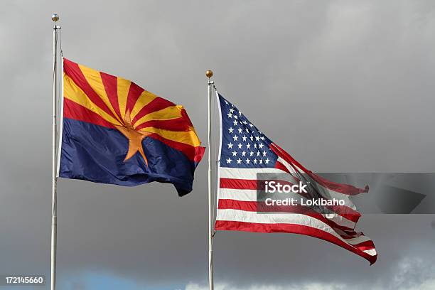 Штормовая Флаги — стоковые фотографии и другие картинки Аризонский государственный флаг - Аризонский государственный флаг, Аризона - Юго-запад США, Буря