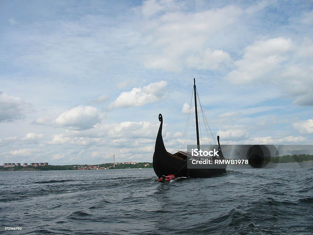 Barco de vikingos - Foto de stock de Agua libre de derechos