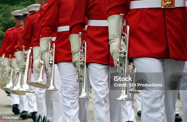楽隊 Trumpets - 行進するのストックフォトや画像を多数ご用意 - 行進する, 著名グループ, アメリカ合衆国