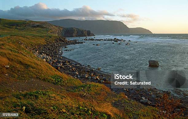 Newfoundland Küste Bei Sonnenuntergang Stockfoto und mehr Bilder von Atlantik - Atlantik, Berg, Bucht