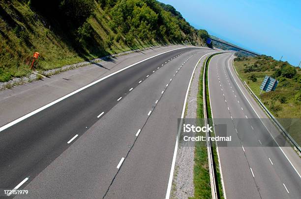 Autostrada Vuoto - Fotografie stock e altre immagini di Automobile - Automobile, Autostrada, Autostrada a corsie multiple