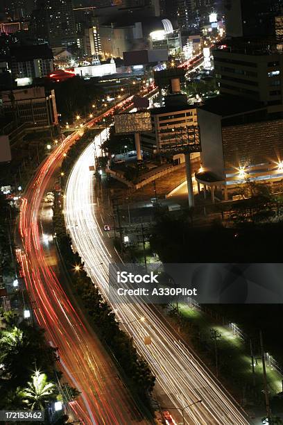 Città Autostrada Di Notte - Fotografie stock e altre immagini di Ambientazione esterna - Ambientazione esterna, Attrezzatura per illuminazione, Automobile