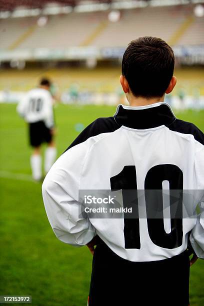 Futebol Infantil Número 10 - Fotografias de stock e mais imagens de Futebol - Futebol, Número 10, Bola