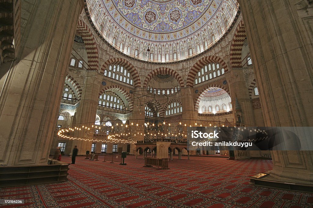 La cupola della Moschea Selimiye e interni - Foto stock royalty-free di Allah