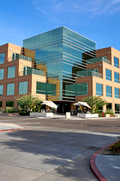 bâtiment série d'affaires - southwest usa architecture building exterior scottsdale photos et images de collection