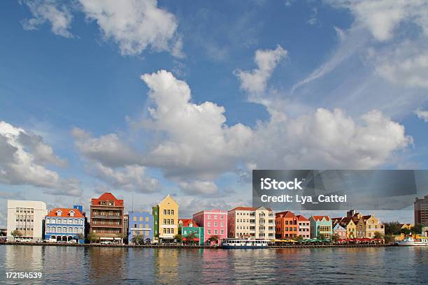 Punda Willemstad 1 Foto de stock y más banco de imágenes de Casa - Casa, Colorido, Curazao