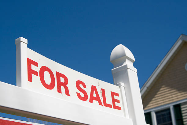 istock House for Sale - See my other angles 172155520