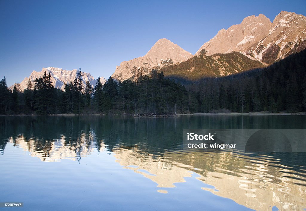 Reflexo de montanha - Foto de stock de Alemanha royalty-free