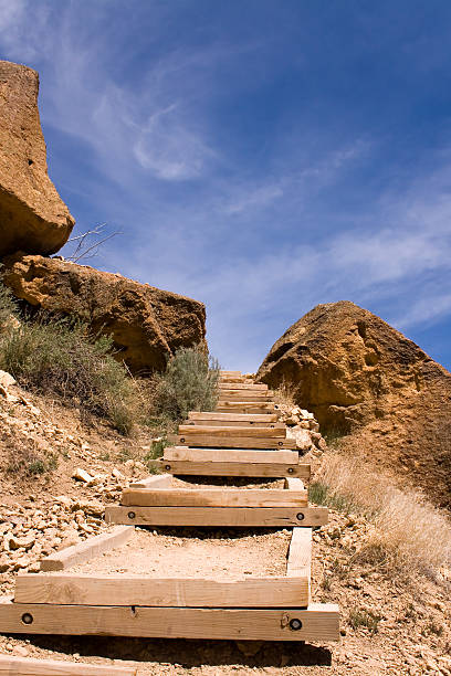 ※状態追記【EP】DETERMINATIONS　DOWN STAIRS ROCK Rock Stone Steps In Arizona Desert Park Stock Photo - Download