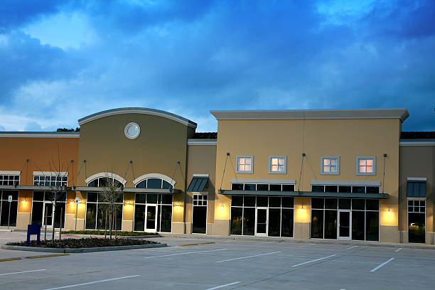 istock Empty new construction shopping center, strip mall. Dusk. Retail. Parking. 172161030
