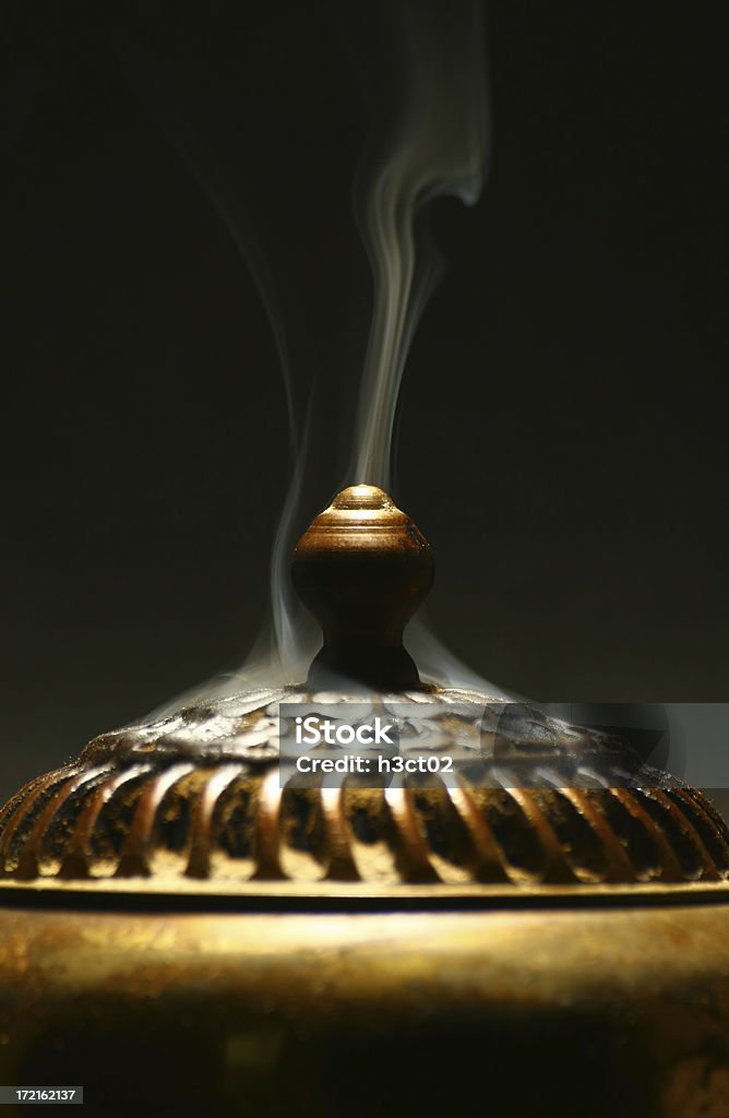 Rauchen Weihrauchfass - Lizenzfrei Altar Stock-Foto