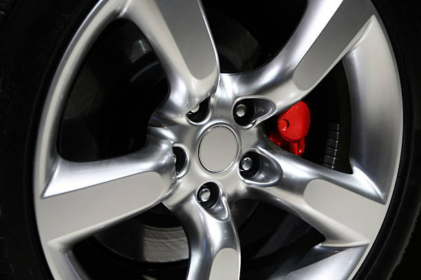 istock Sports car rims 172162295