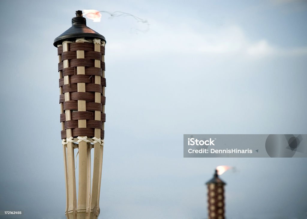 Linternas de - Foto de stock de Antorcha Tiki libre de derechos