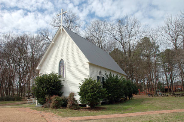 istock Country Church II 172162516