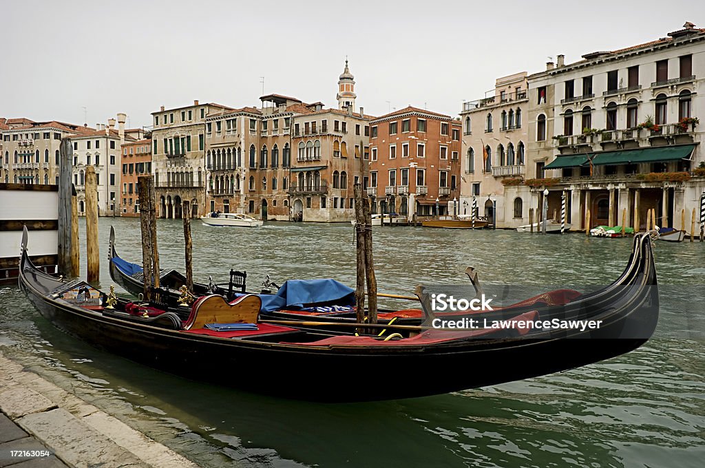 E de gôndola no Grand Canal, Veneza, Itália - Foto de stock de Arquitetura royalty-free