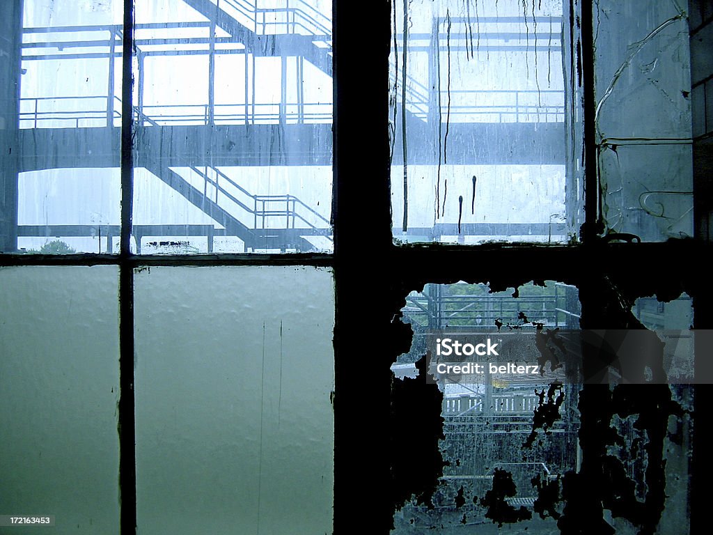 Les fenêtres sont industriels - Photo de Bordure libre de droits