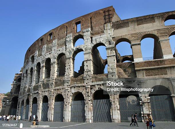 Coloseum Roma Italia Foto de stock y más banco de imágenes de Antiguo - Antiguo, Arco - Característica arquitectónica, Cemento