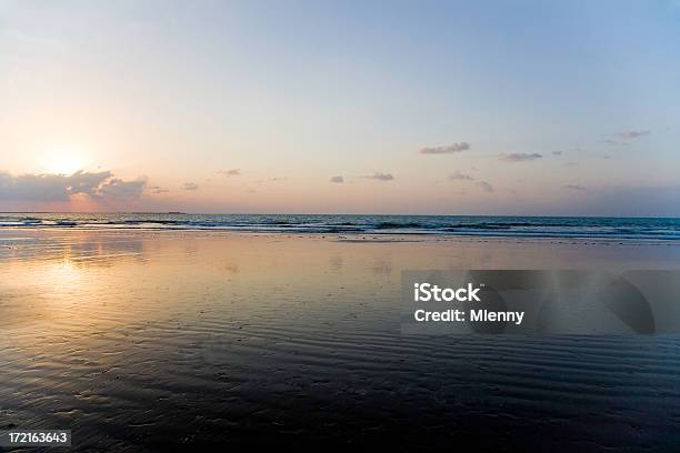 Arabian Praia Ao Pôr Do Sol - Fotografias de stock e mais imagens de Estupefação - Estupefação, Mar, Aberto