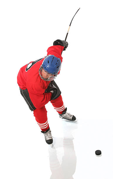 jugador de hockey - slap shot fotografías e imágenes de stock