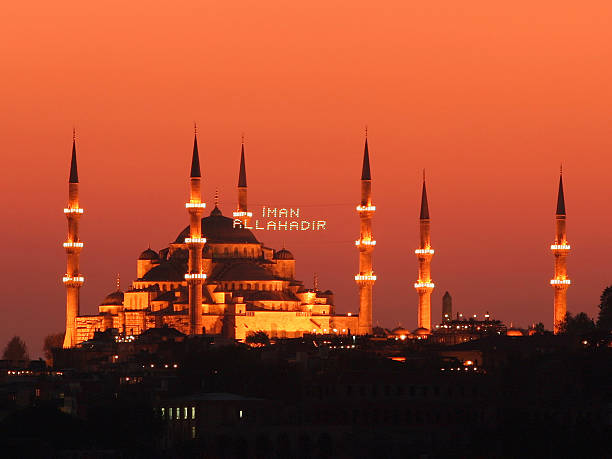 Sultanahmet mosque Fatih mosque in istanbul during fasting . The Mosque  is illuminated specially for fasting and it says worship to Allah.Camera Body : Canon 350DLens : Sigma 70-300 mm APO sultanahmet district photos stock pictures, royalty-free photos & images