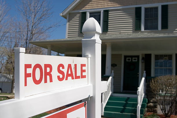 istock House for Sale - See my other angles 172166124