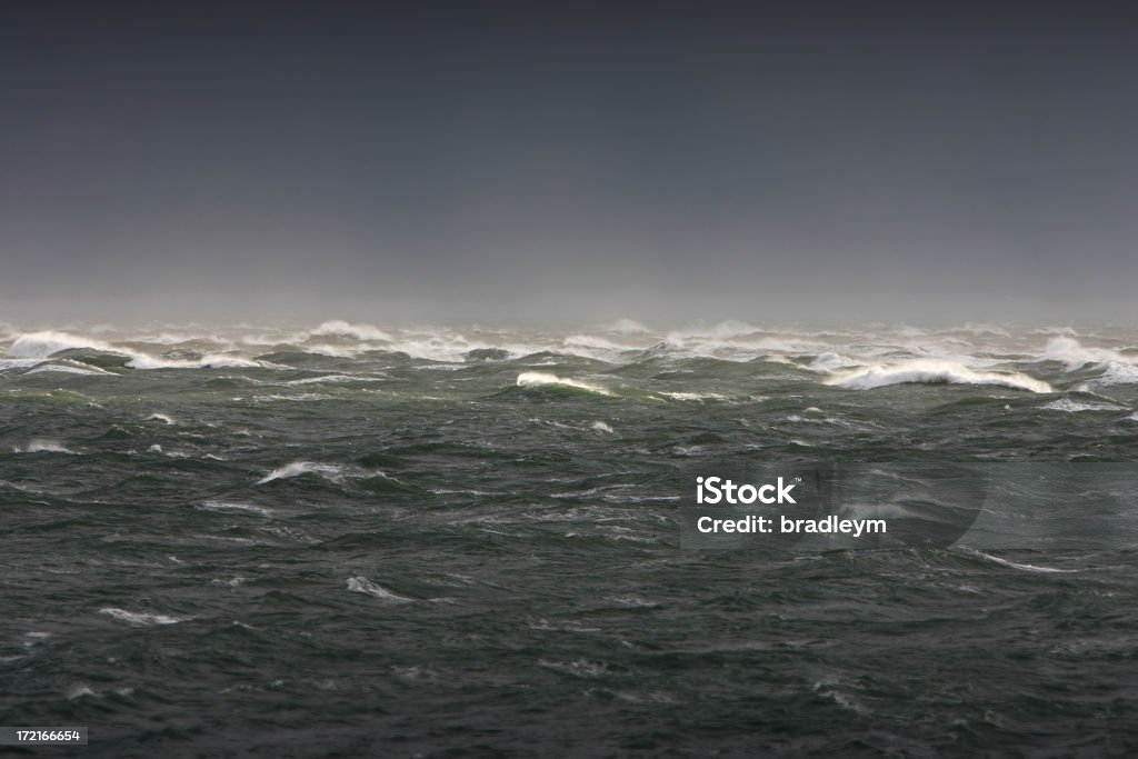 La mer orageuse - Photo de Ciel libre de droits