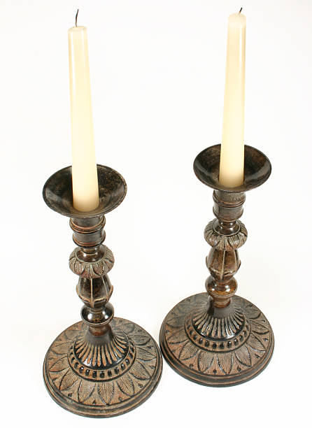 Velas e candlesticks - fotografia de stock