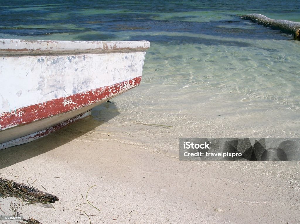 Lato della barca Set contro Caraibi - Foto stock royalty-free di Acqua