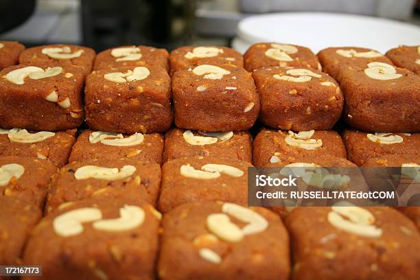 Indian Cukierki Orzechy - zdjęcia stockowe i więcej obrazów Cukierek - Cukierek, Deser, Diwali