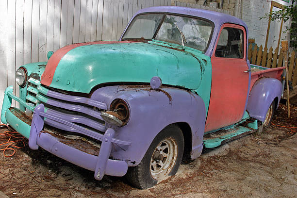 istock Vintage Truck 172168190