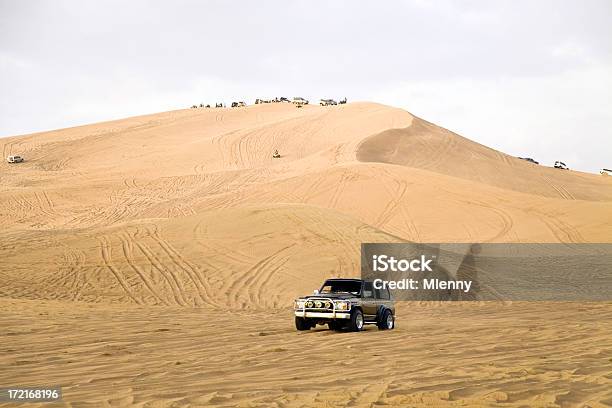 Jeep Safari Po Pustyni - zdjęcia stockowe i więcej obrazów Dubaj - Dubaj, Pustynia, Quad