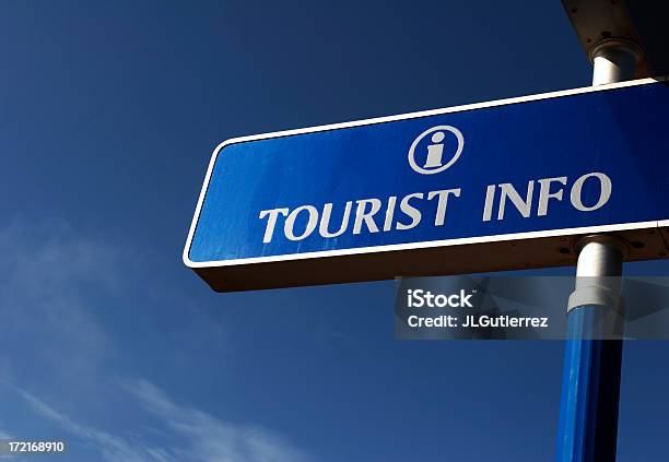 Turista Info - Fotografias de stock e mais imagens de Azul - Azul, Carro Tipo Sallon, Comunicação