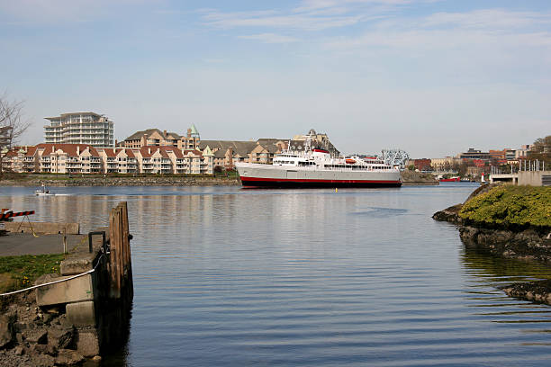 istock Passenger Ship In Victoria's Inner Harbour 172169611