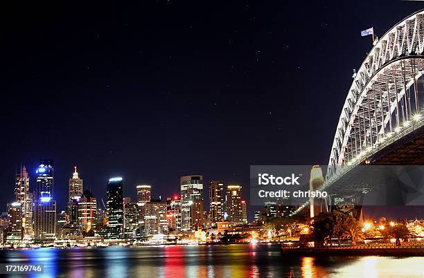 シドニーハーバーブリッジと街並みの建物の夜 - オフィスビルのストックフォトや画像を多数ご用意 - オフィスビル, オーストラリア, シドニー
