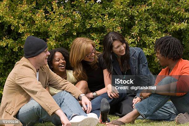 Seus Amigos - Fotografias de stock e mais imagens de Adulto - Adulto, Amizade, Afro-americano