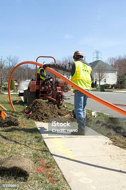 Photo libre de droit de Pêche De La Télévision Par Câble banque d'images et plus d'images libres de droit de Fibre optique - Fibre optique, Installer, Câble