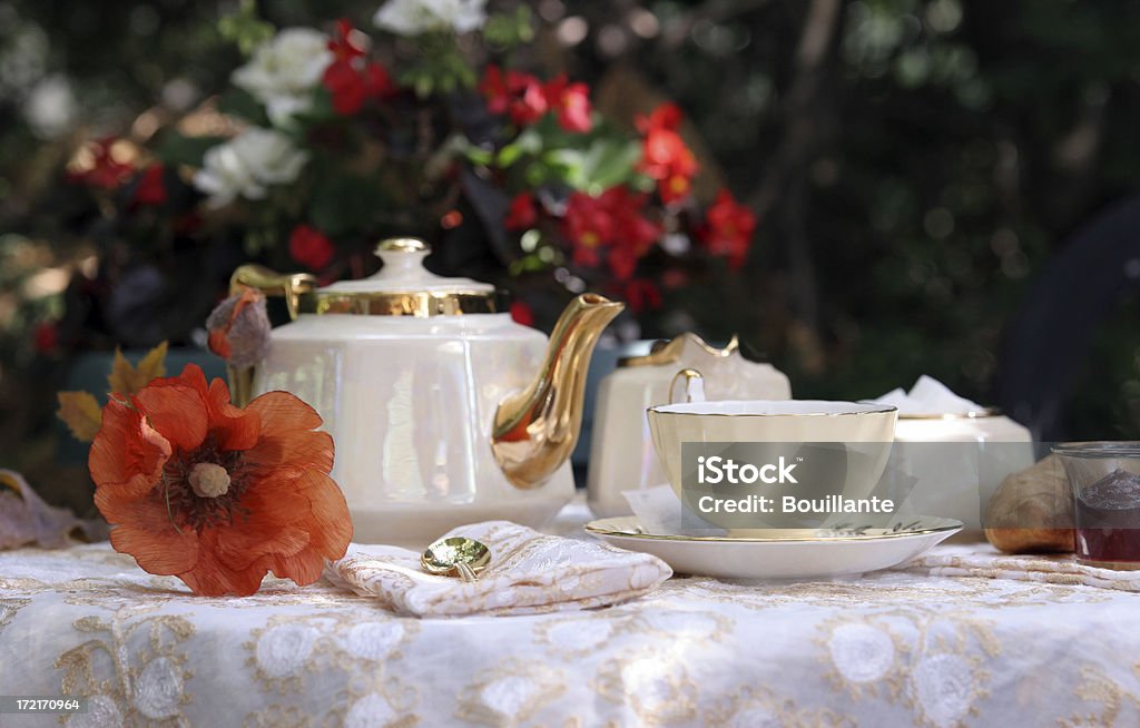 Desayuno en el jardín - Foto de stock de Cultura inglesa libre de derechos