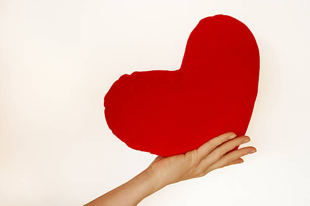 istock I give you my heart 172172594