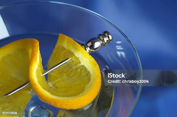 Cocktail Em Azul - Fotografias de stock e mais imagens de Bebida - Bebida, Bebida Alcoólica, Azul