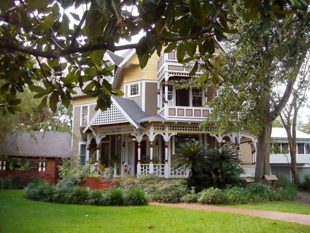 istock Architecture - Classic Victorian Home - Real Estate 172173119