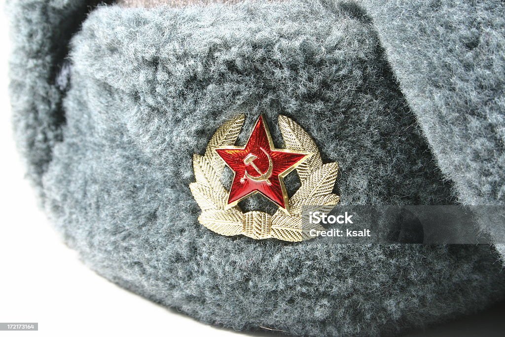 Sovietico Cappello di pelliccia decorazioni in primo piano - Foto stock royalty-free di Berretto