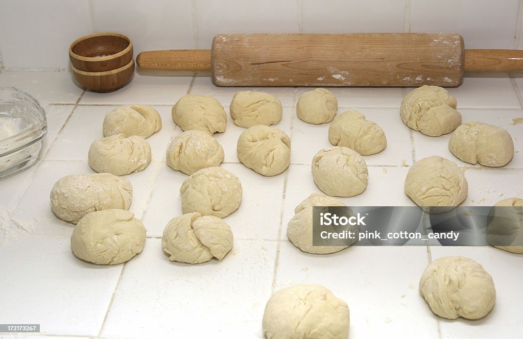 Impasto per il Pane pitta palle - Foto stock royalty-free di Ambientazione interna