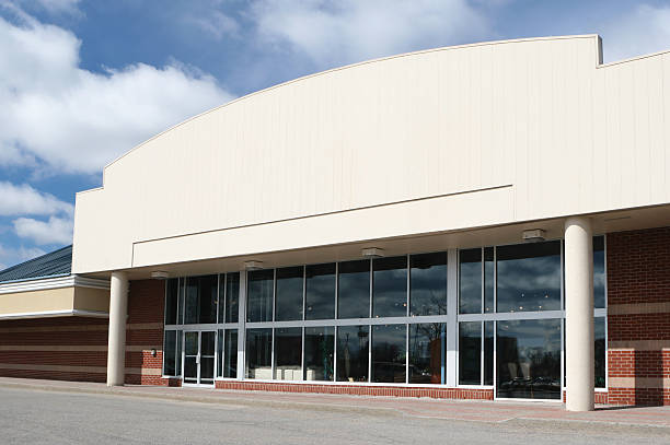 istock Large Department Store Building 172173857