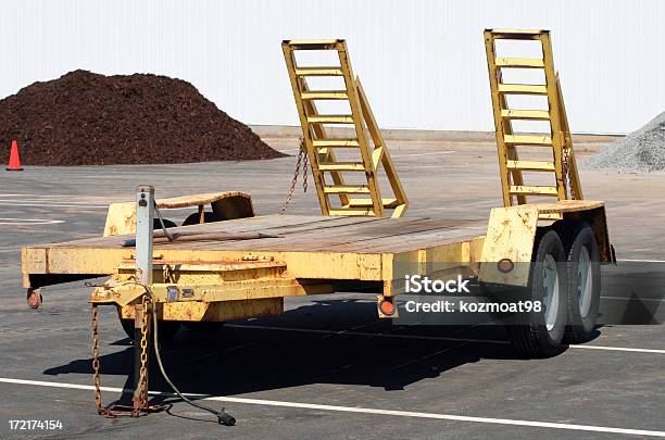 Trailer - Fotografias de stock e mais imagens de Atrelado de Carro - Atrelado de Carro, Equipamento, Equipamento Agrícola