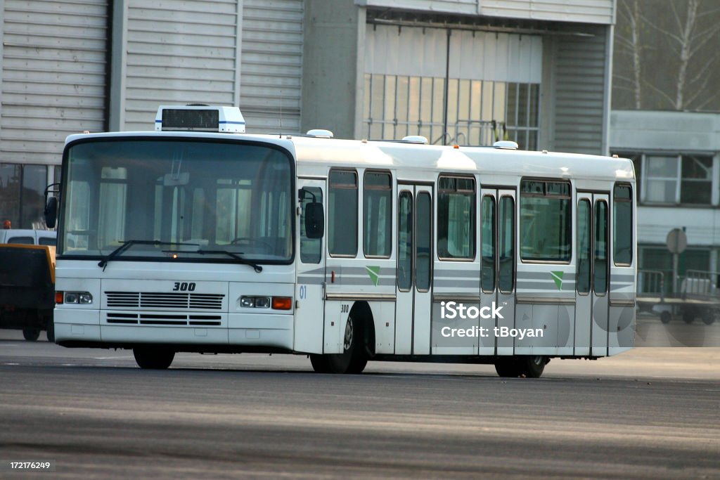 Autobús del aeropuerto - Foto de stock de Aeropuerto libre de derechos