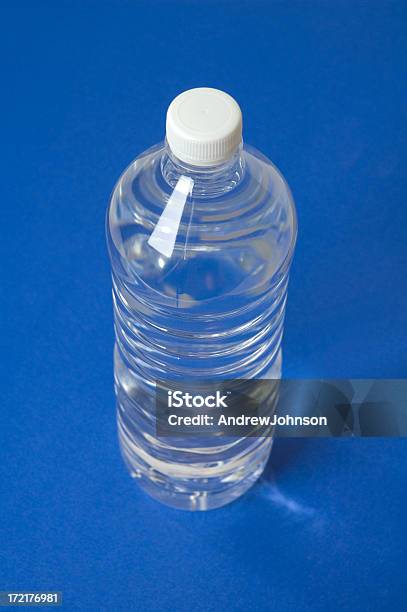 Botella De Agua Foto de stock y más banco de imágenes de Agua - Agua, Agua potable, Agua purificada