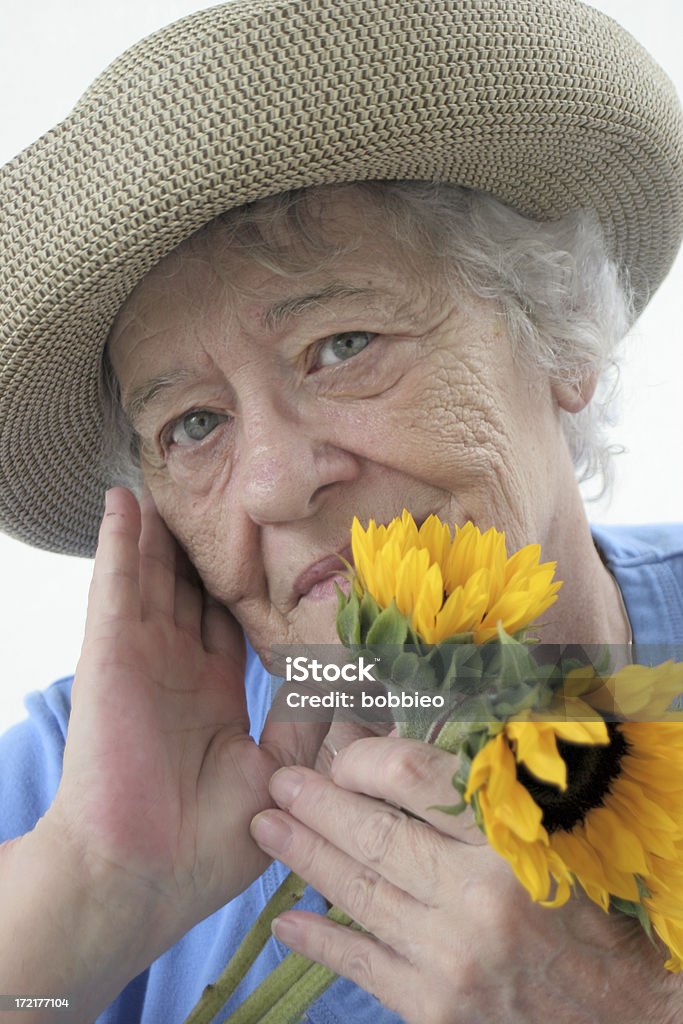 Giardino estivo - Foto stock royalty-free di 60-69 anni